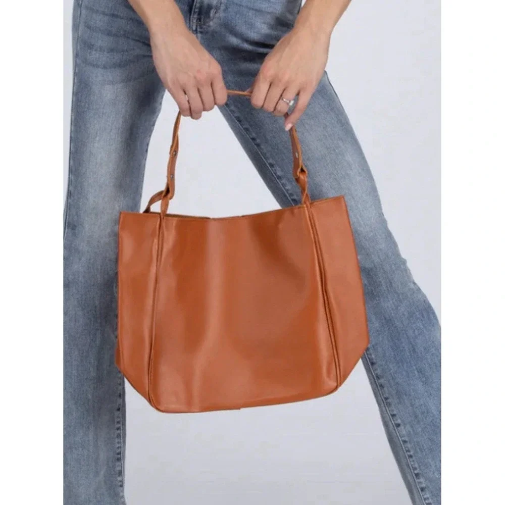 Simple Trendy Shoulder Bag / Purse, 11.5 X 5, Vegan Leather,‎ Snap Closure Camel
